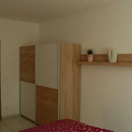 Frate Apartment *